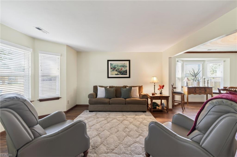 Photo 10 of 35 residential for sale in Chesapeake virginia