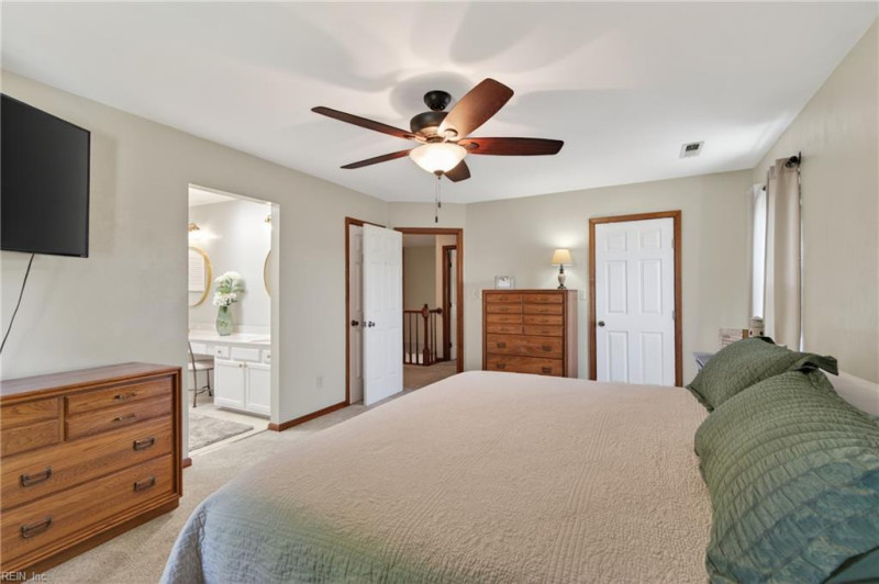 Photo 17 of 35 residential for sale in Chesapeake virginia