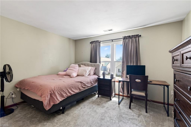 Photo 27 of 35 residential for sale in Chesapeake virginia