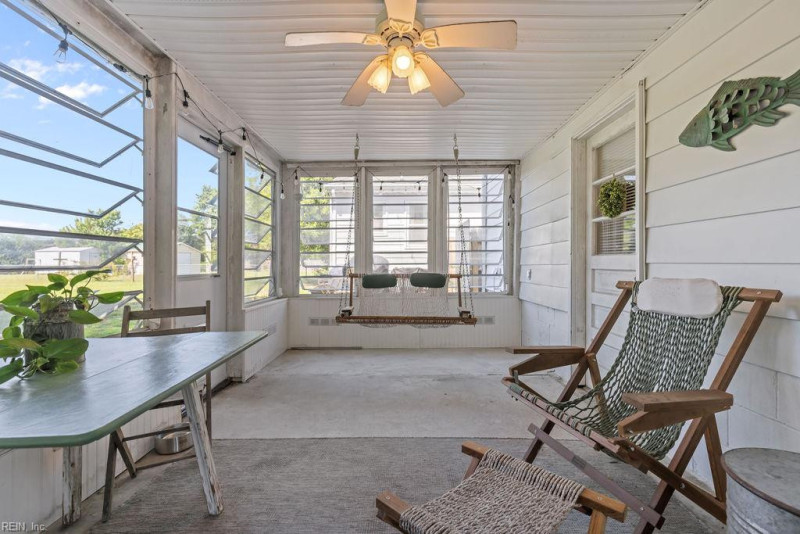 Photo 28 of 34 residential for sale in Gloucester County virginia