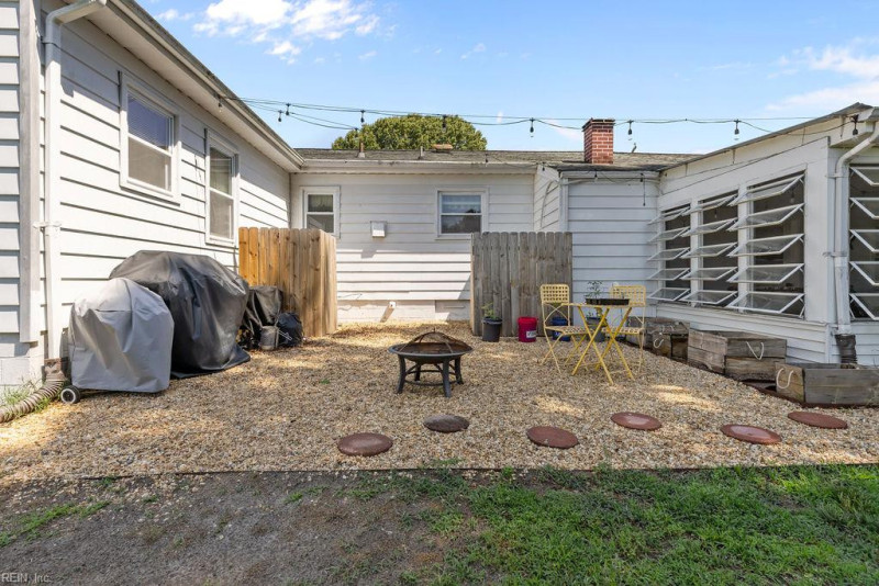 Photo 29 of 34 residential for sale in Gloucester County virginia