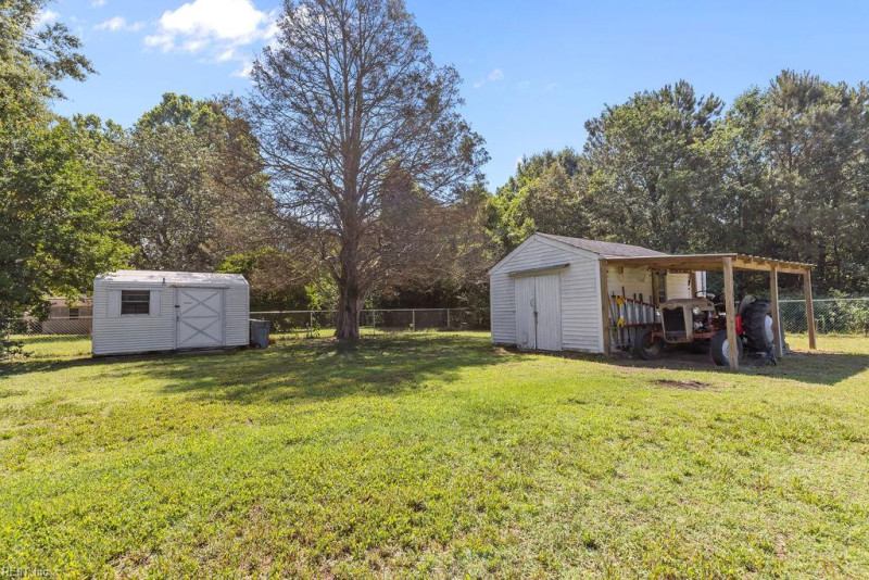 Photo 31 of 34 residential for sale in Gloucester County virginia