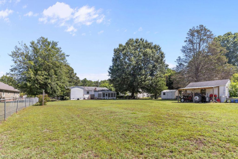 Photo 32 of 34 residential for sale in Gloucester County virginia