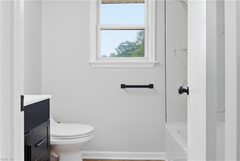 Photo 19 of 27 residential for sale in Virginia Beach virginia
