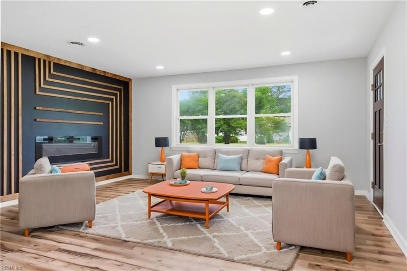 Photo 2 of 27 residential for sale in Virginia Beach virginia