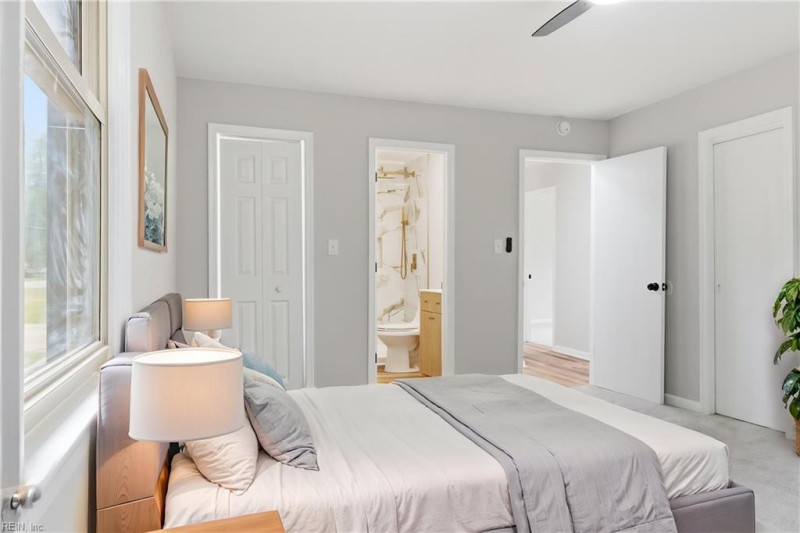 Photo 4 of 27 residential for sale in Virginia Beach virginia