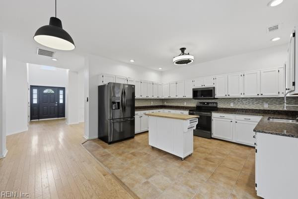 Photo 18 of 43 residential for sale in Chesapeake virginia