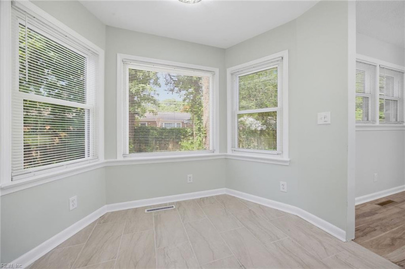 Photo 6 of 34 residential for sale in Virginia Beach virginia