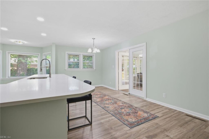 Photo 8 of 34 residential for sale in Virginia Beach virginia