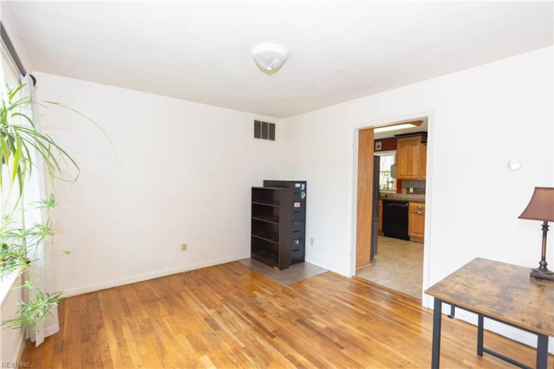 Photo 8 of 18 residential for sale in Portsmouth virginia Photo 8 of 18 residential for sale in Portsmouth virginia