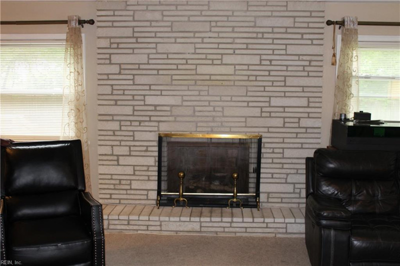Photo 13 of 29 residential for sale in Portsmouth virginia