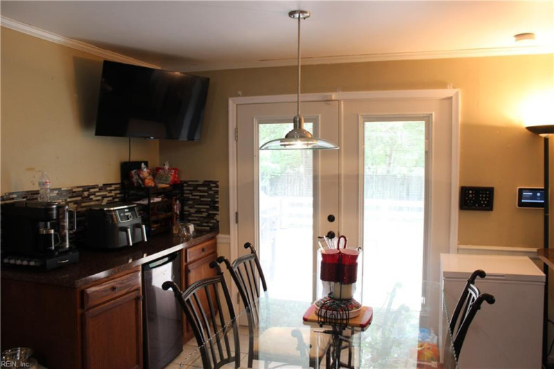 Photo 15 of 29 residential for sale in Portsmouth virginia
