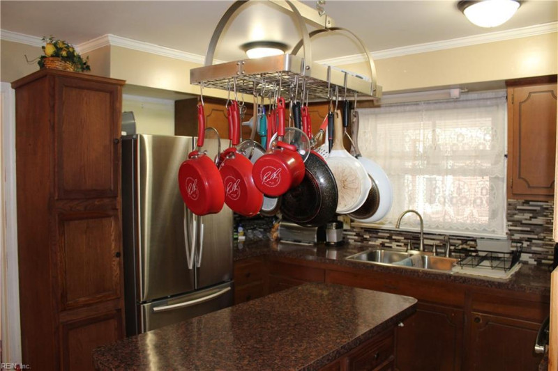 Photo 16 of 29 residential for sale in Portsmouth virginia