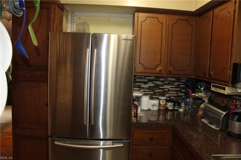 Photo 18 of 29 residential for sale in Portsmouth virginia