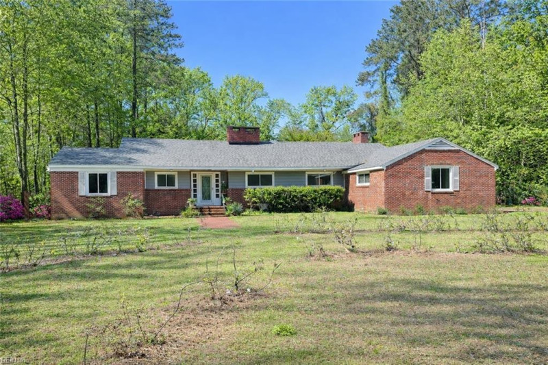 Photo 1 of 27 residential for sale in Franklin virginia