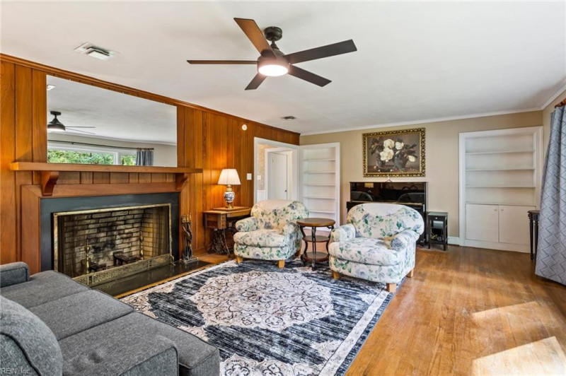 Photo 16 of 27 residential for sale in Franklin virginia