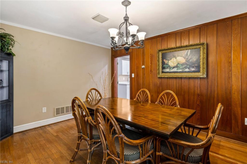 Photo 19 of 27 residential for sale in Franklin virginia