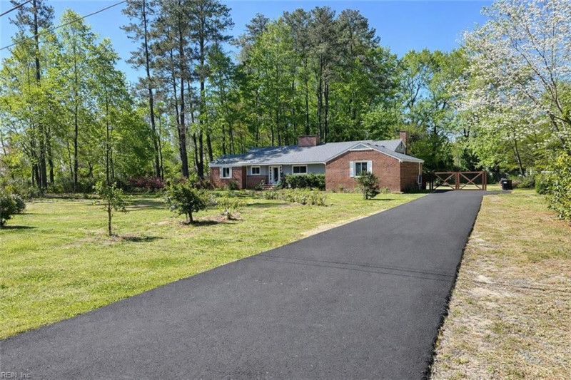 Photo 2 of 27 residential for sale in Franklin virginia
