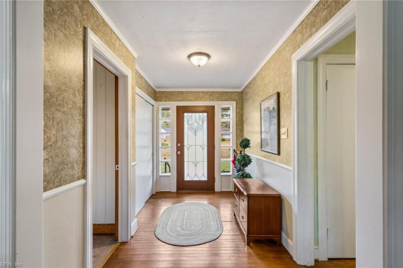 Photo 5 of 27 residential for sale in Franklin virginia