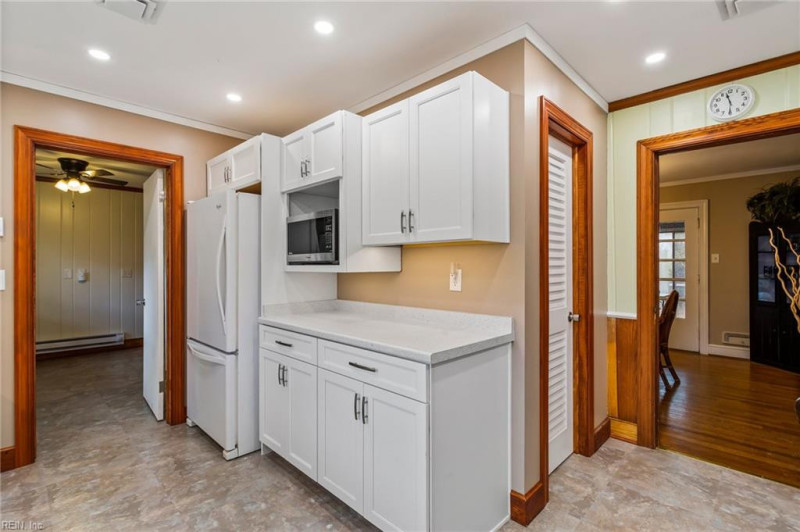 Photo 8 of 27 residential for sale in Franklin virginia