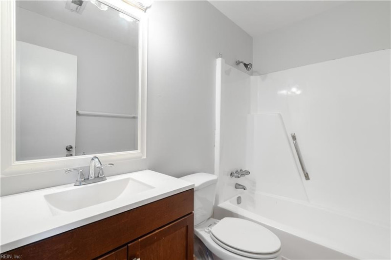 Photo 11 of 30 residential for sale in Virginia Beach virginia