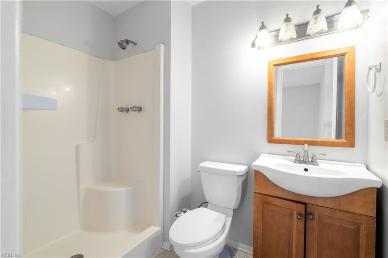 Photo 14 of 30 residential for sale in Virginia Beach virginia