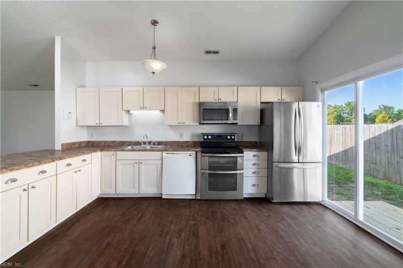 Photo 6 of 30 residential for sale in Virginia Beach virginia