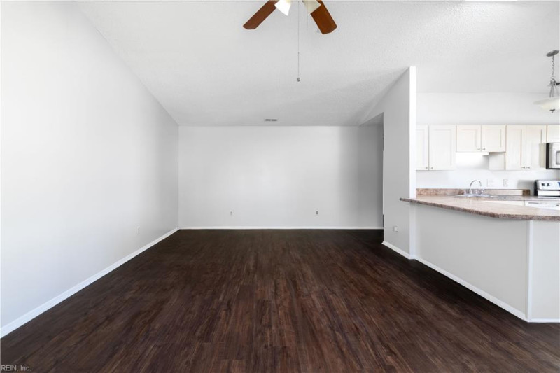 Photo 8 of 30 residential for sale in Virginia Beach virginia