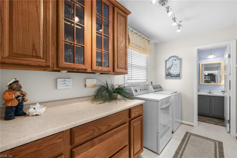 Photo 20 of 50 residential for sale in Virginia Beach virginia