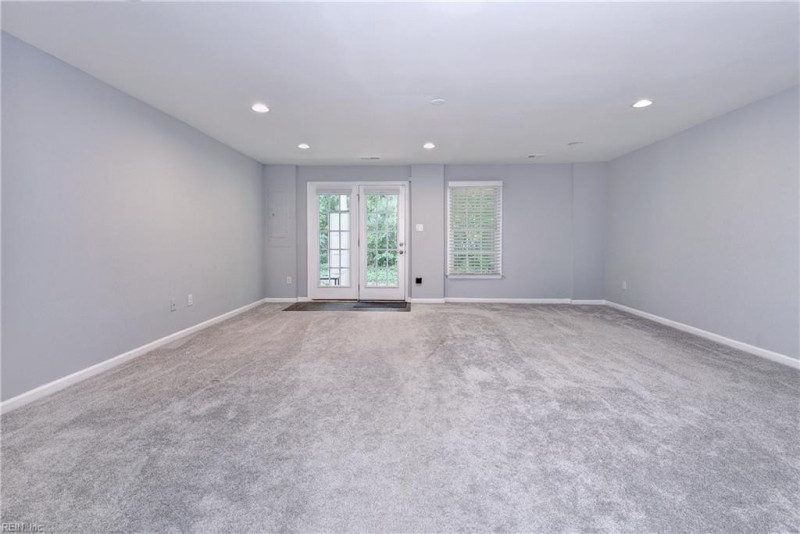 Photo 4 of 35 residential for sale in Williamsburg virginia