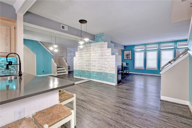 Photo 12 of 40 residential for sale in Hampton virginia