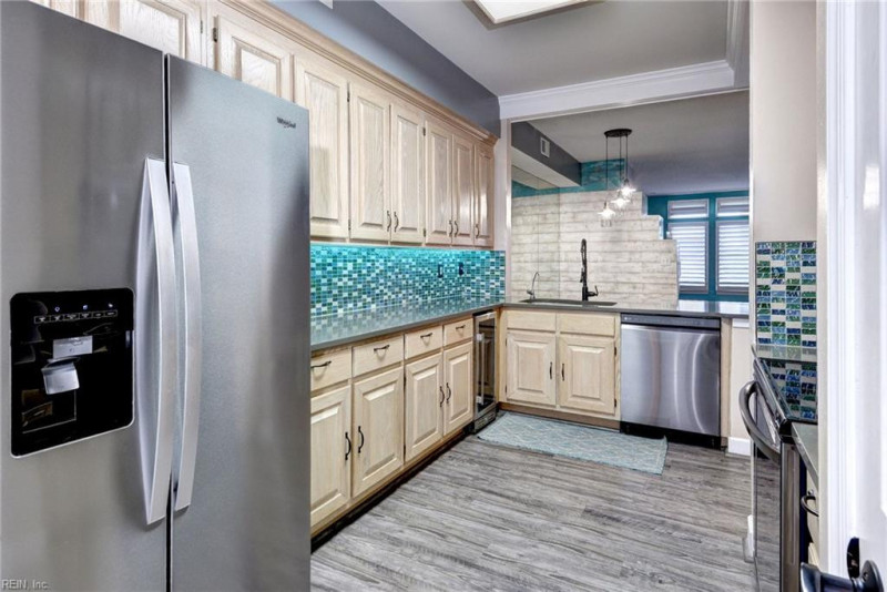 Photo 16 of 40 residential for sale in Hampton virginia