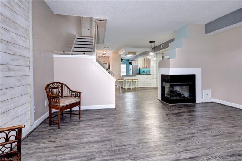 Photo 8 of 40 residential for sale in Hampton virginia