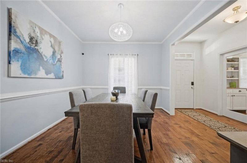 Photo 14 of 45 residential for sale in Chesapeake virginia