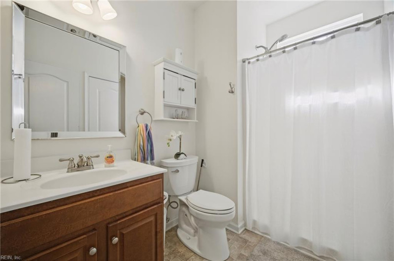 Photo 25 of 45 residential for sale in Chesapeake virginia