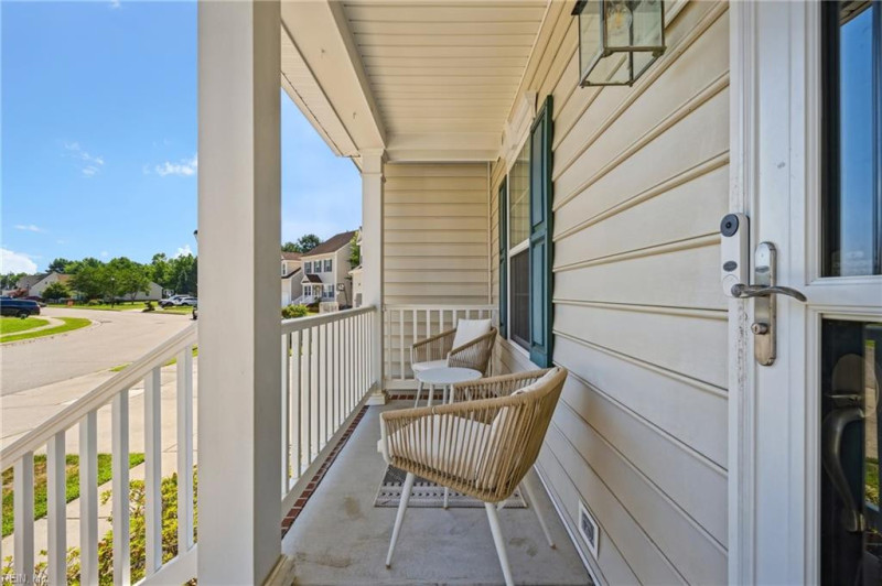Photo 6 of 45 residential for sale in Chesapeake virginia