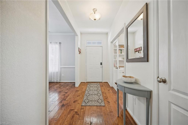 Photo 7 of 45 residential for sale in Chesapeake virginia
