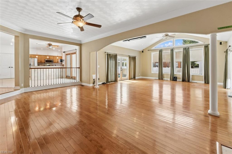 Photo 10 of 50 residential for sale in Chesapeake virginia