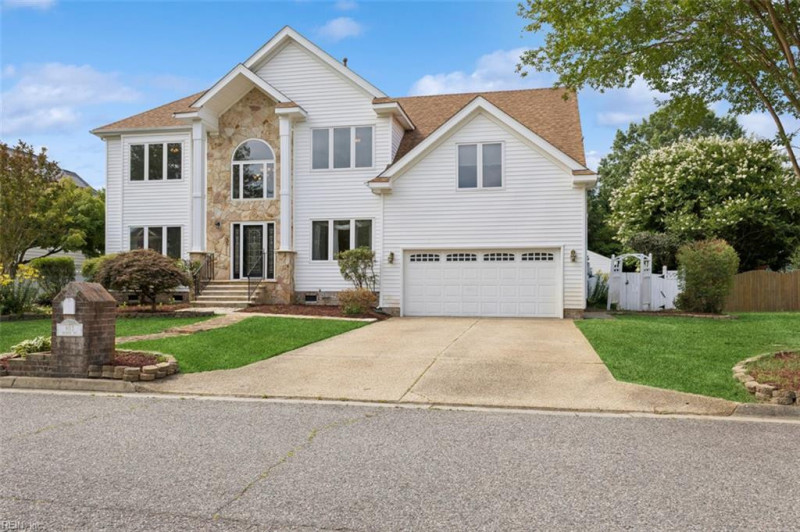 Photo 2 of 50 residential for sale in Chesapeake virginia