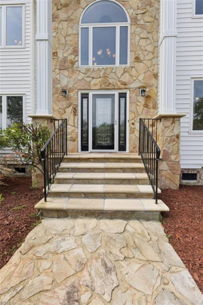 Photo 3 of 50 residential for sale in Chesapeake virginia