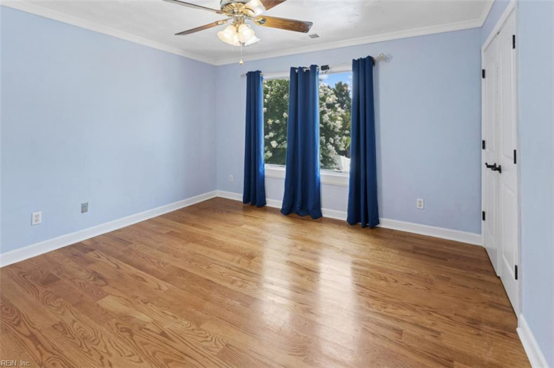 Photo 34 of 50 residential for sale in Chesapeake virginia