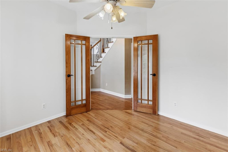 Photo 8 of 50 residential for sale in Chesapeake virginia