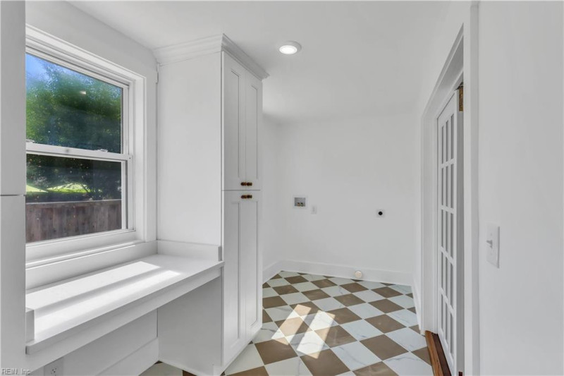 Photo 10 of 32 residential for sale in Norfolk virginia Photo 10 of 32 residential for sale in Norfolk virginia