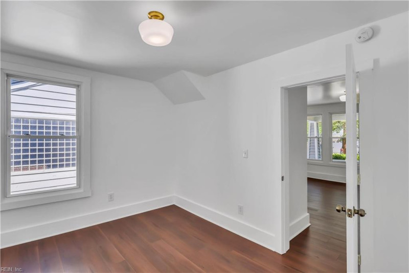 Photo 18 of 32 residential for sale in Norfolk virginia Photo 18 of 32 residential for sale in Norfolk virginia