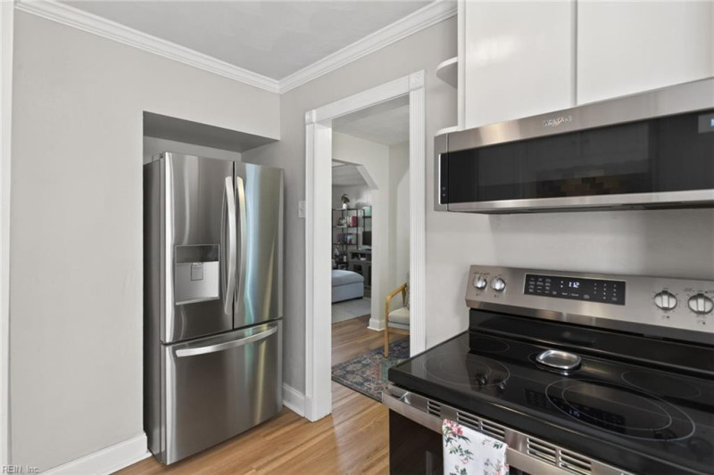 Photo 13 of 37 residential for sale in Portsmouth virginia