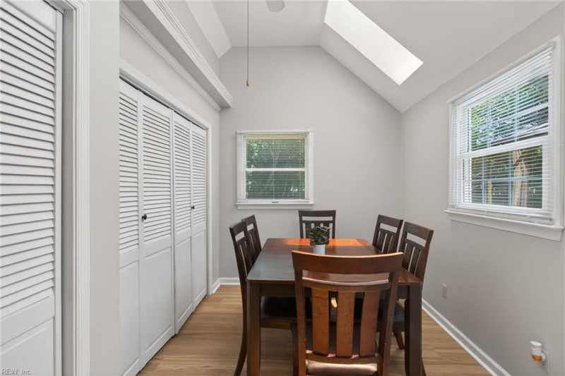 Photo 14 of 37 residential for sale in Portsmouth virginia