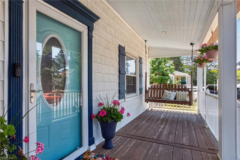 Photo 2 of 37 residential for sale in Portsmouth virginia