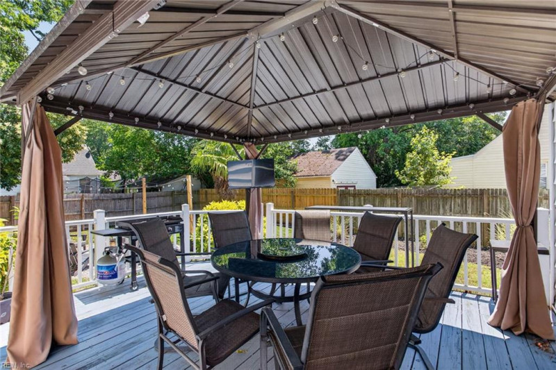 Photo 30 of 37 residential for sale in Portsmouth virginia