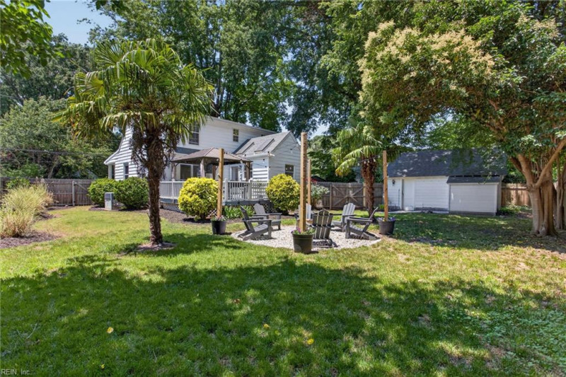 Photo 4 of 37 residential for sale in Portsmouth virginia