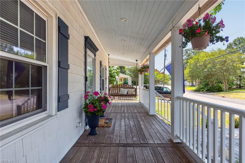 Photo 6 of 37 residential for sale in Portsmouth virginia